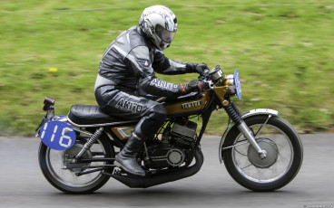 Yamaha YDS7 Classic 1970s 2 stroke twin
