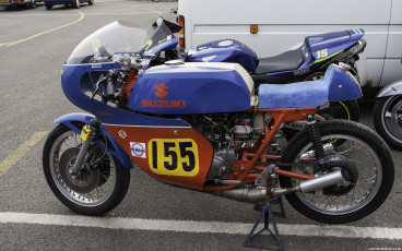 Suzuki T500