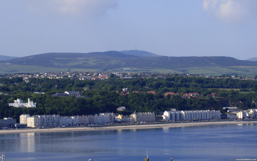 Across Douglas prom to Snaefell
