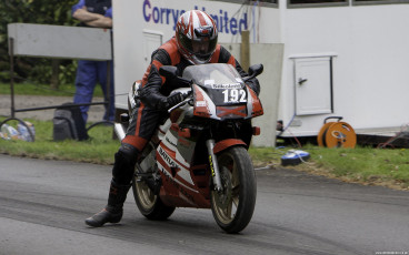 Honda NSR250R Gullarm