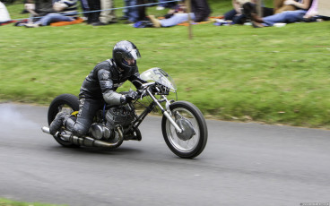 2 Stroke Twin