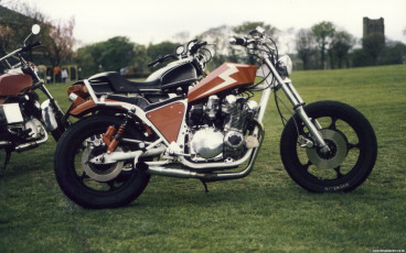 Suzuki Lowrider GS