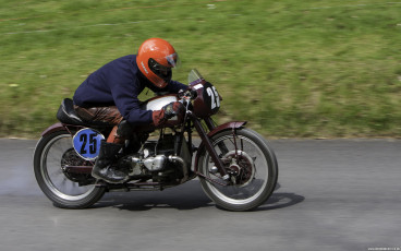 Douglas Flat Twin