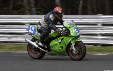 Kawasaki ZXR750