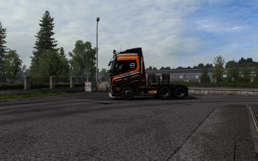 eut2_hq_5c42421e.jpg