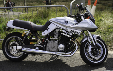 Suzuki Katana
