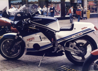 Harris Magnum 3 GPZ750 Turbo