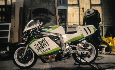 Skoal Bandit Suzuki GSXR 1100 - 750