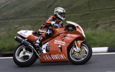 John McGuinness Honda RC45