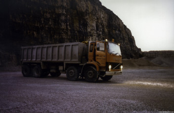 Volvo F7 8X4 Tipper MC&MA Stewart