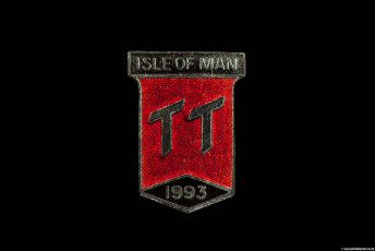 Isle of Man TT 1993 Enamel Badge