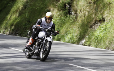 Guy Martin - 1938 Triumph Tiger 100, 500cc