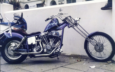 Harley Chopper blue purple