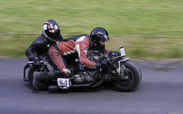 Triumph Twin Sidecar