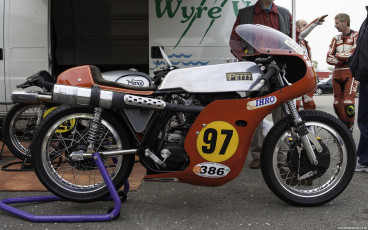 Petty Manx Norton