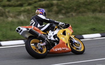 Jamie Whitham Yamaha R1