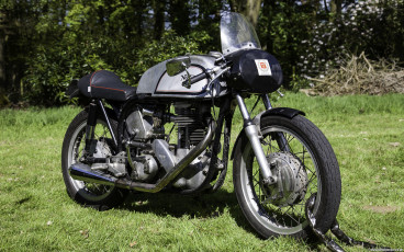 Norton Cafe Racer