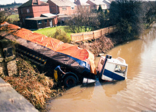 Volvo F10/F12 Canal Accident