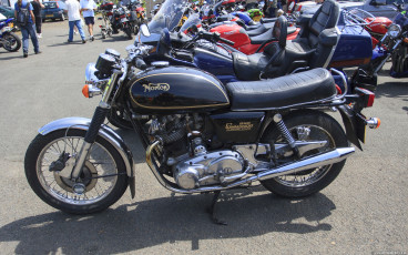 Norton 850 Commando