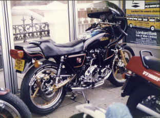 Suzuki GS custom