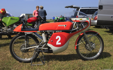 Tohatsu 50cc Twin