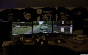 Man Cave Man Cave G27 Wheel 3x Dell 24'' Monitors