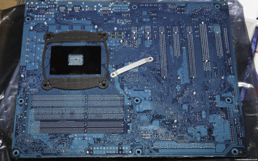 Gigabyte GA-X58A-UD3R mother board