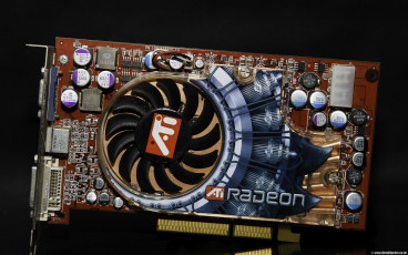 2003 Sapphire 9800XT 256 Meg Radeon